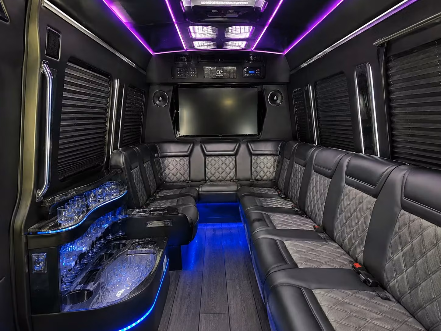 choosing the right bus size for your sunnyvale wedding guest shuttle