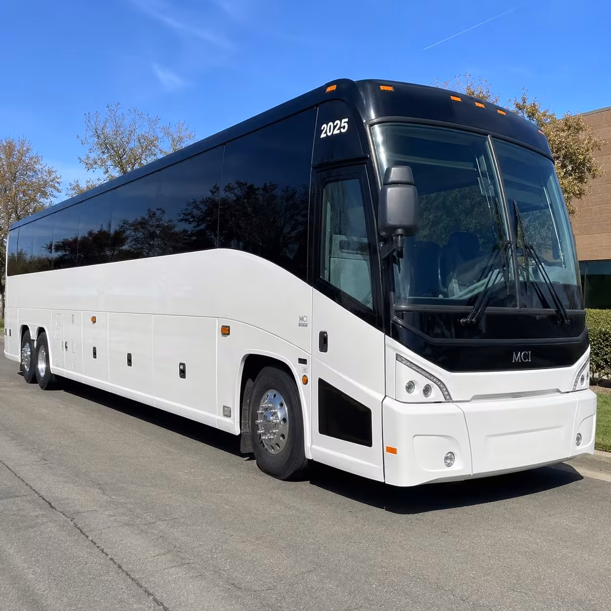 shoreline amphitheatre concert shuttles from sunnyvale no parking headaches required