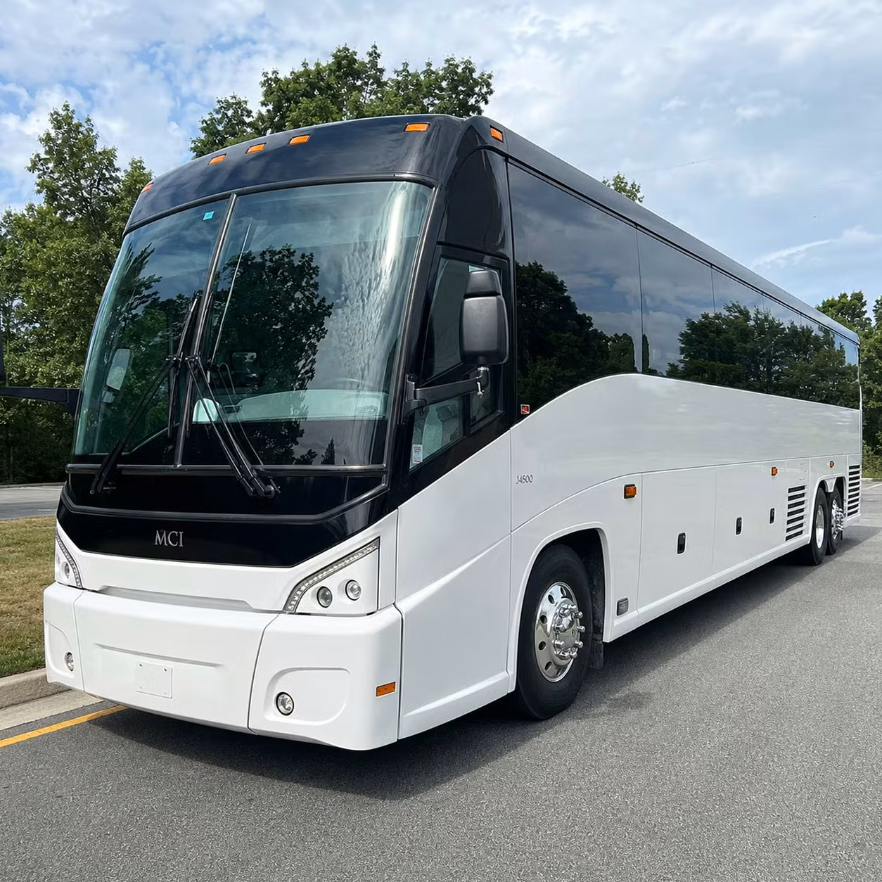 sunnyvale wedding groups sports teams and school trips all use long distance bus rentals